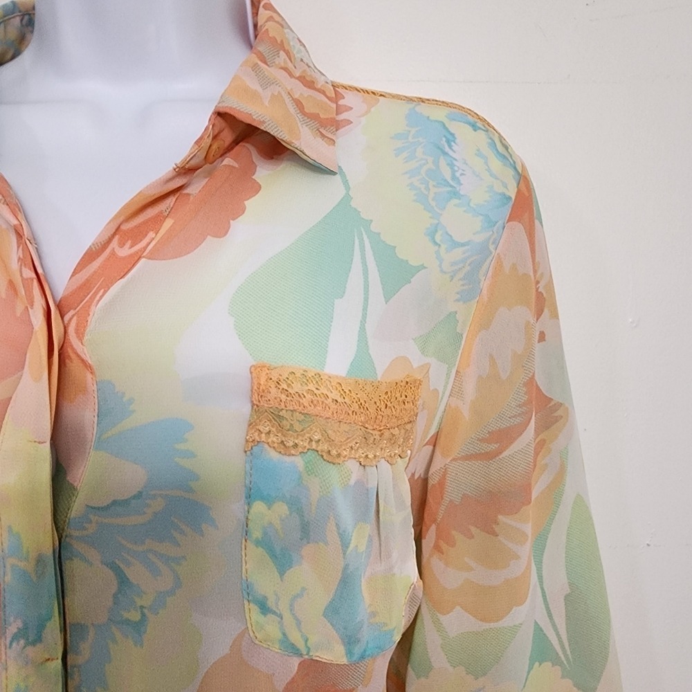 CANDIES Size Large Floral Chiffon French Lace Yoke Sheer Pastel Watercolor Top - Picture 5 of 9